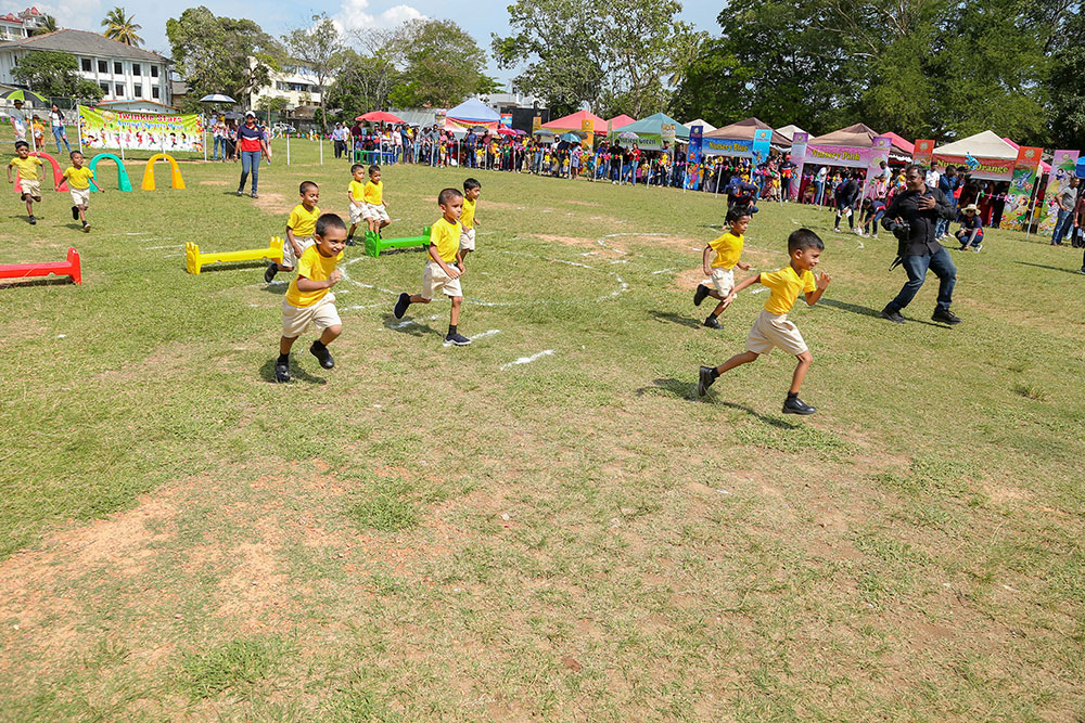 Twinkle Stars AMI Montessori Panadura, Montessori Sri Lanka, Nursery Pre school Panadura Sri Lanka, Kinder Garten Sports Meet, nursery and Kindergarten actiities, A.M.I. montessori in sri lanka, Early Learning and child care centre
