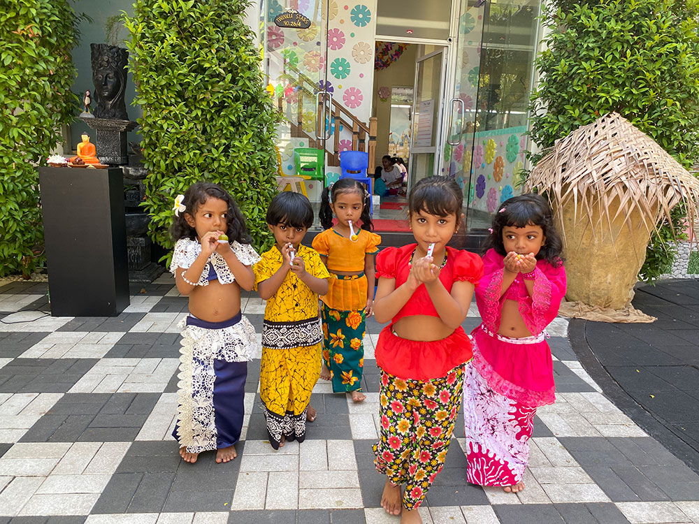 Twinkle Stars AMI Montessori Panadura, Montessori Sri Lanka, Nursery Pre school Panadura Sri Lanka, Avurudu celebration in Montessori, nursery and Kindergarten activities, A.M.I. montessori in sri lanka, Early Learning and child care centre