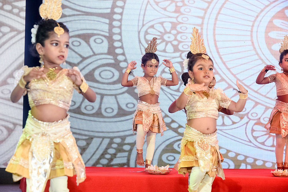 Twinkle Stars AMI Montessori Panadura, Montessori Sri Lanka, Nursery Pre school Panadura Sri Lanka, Graduation in Montessori, nursery and Kindergarten activities, A.M.I. montessori in sri lanka, Early Learning and child care centre