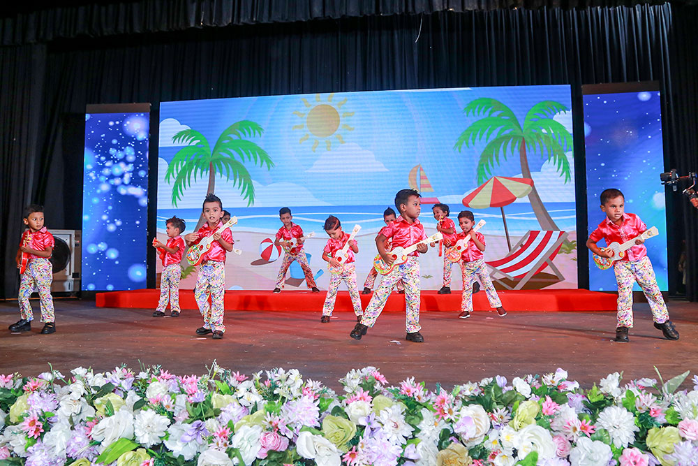 Twinkle Stars AMI Montessori Panadura, Montessori Sri Lanka, Nursery Pre school Panadura Sri Lanka, Graduation in Montessori, nursery and Kindergarten activities, A.M.I. montessori in sri lanka, Early Learning and child care centre