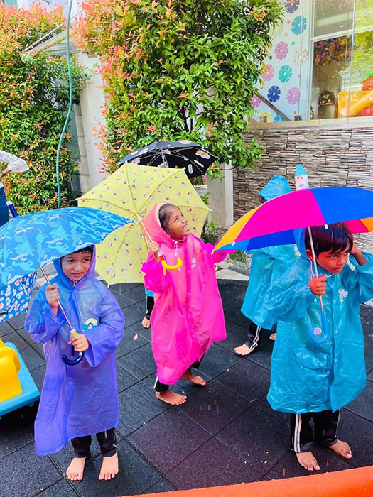Twinkle Stars AMI Montessori Panadura, Montessori Sri Lanka, Nursery Pre school Panadura Sri Lanka, Rainy in Montessori, nursery and Kindergarten activities, A.M.I. montessori in sri lanka, Early Learning and child care centre