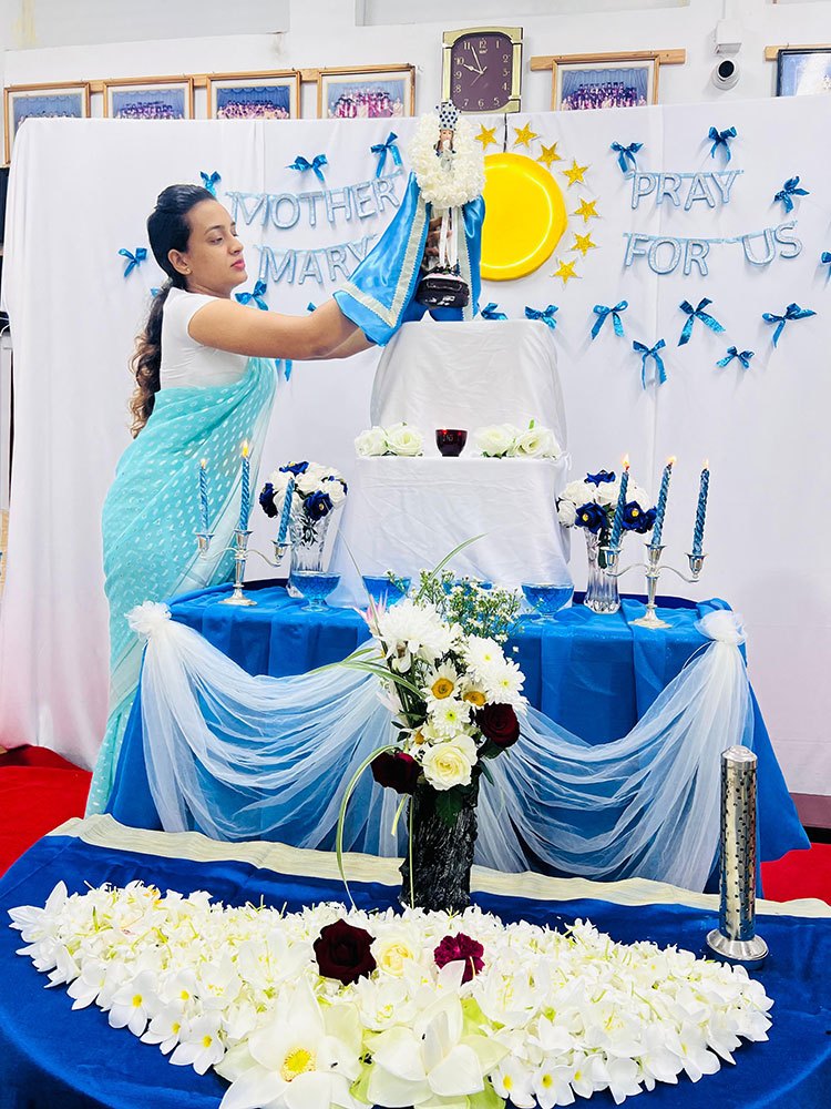 Twinkle Stars AMI Montessori Panadura, Montessori Sri Lanka, Nursery Pre school Panadura Sri Lanka, May feast in Montessori, nursery and Kindergarten activities, A.M.I. montessori in sri lanka, Early Learning and child care centre